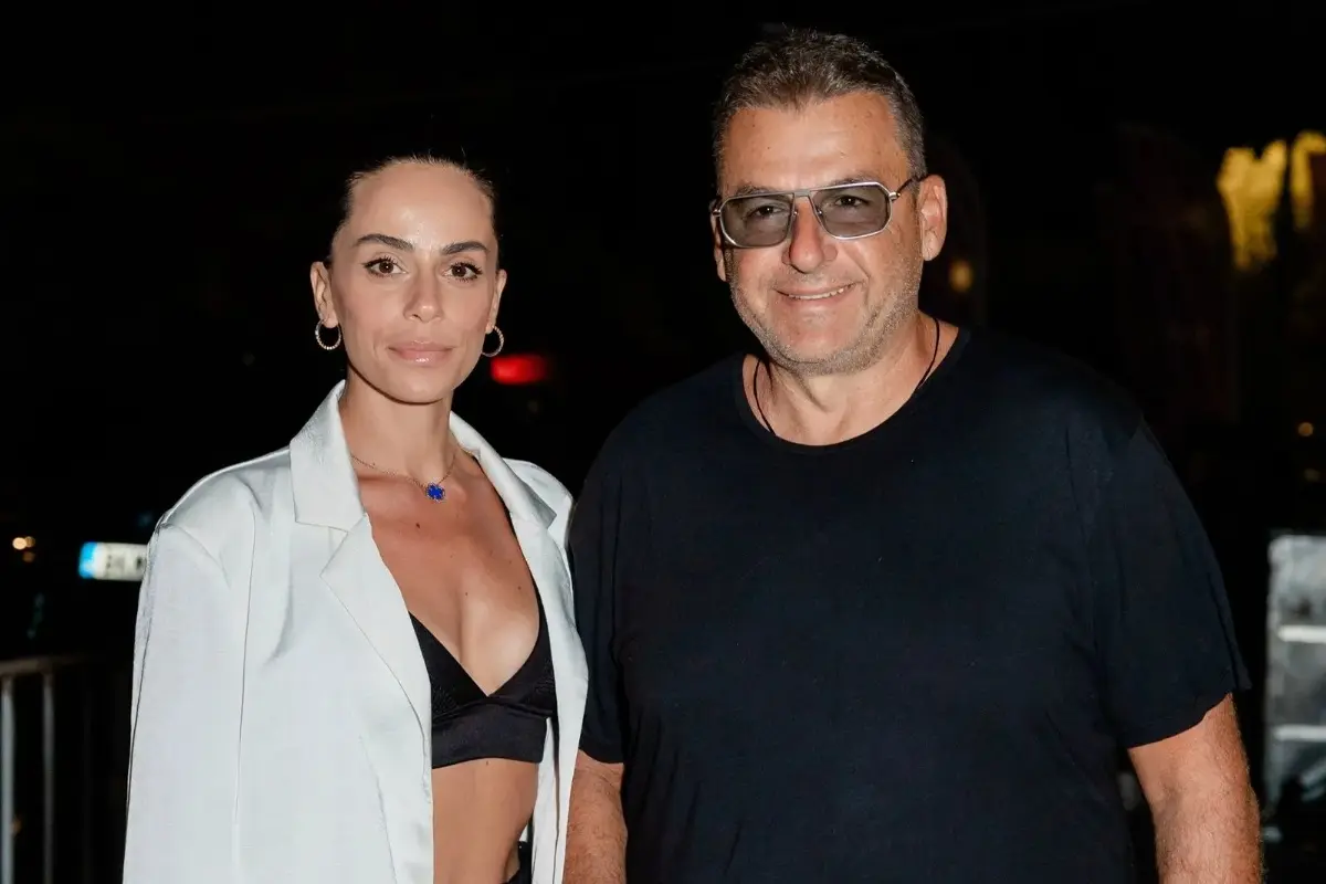 Λιάγκας – Αντωνά: Ερωτευμένοι σε πάρτι γενεθλίων φίλου τους