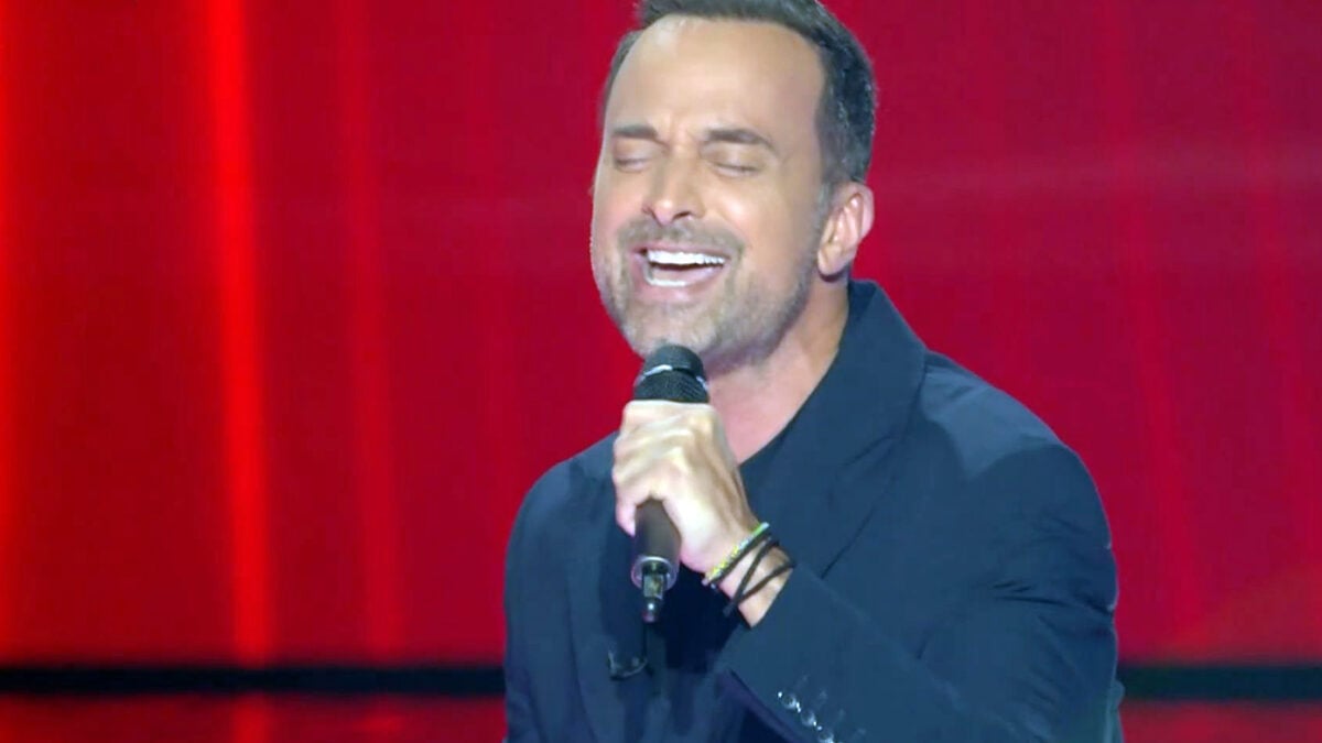 The Voice: Ο Γιώργος Λιανός πήρε το μικρόφωνο, έκλεψε την παράσταση και άφησε άφωνους τους coaches με την ερμηνεία του