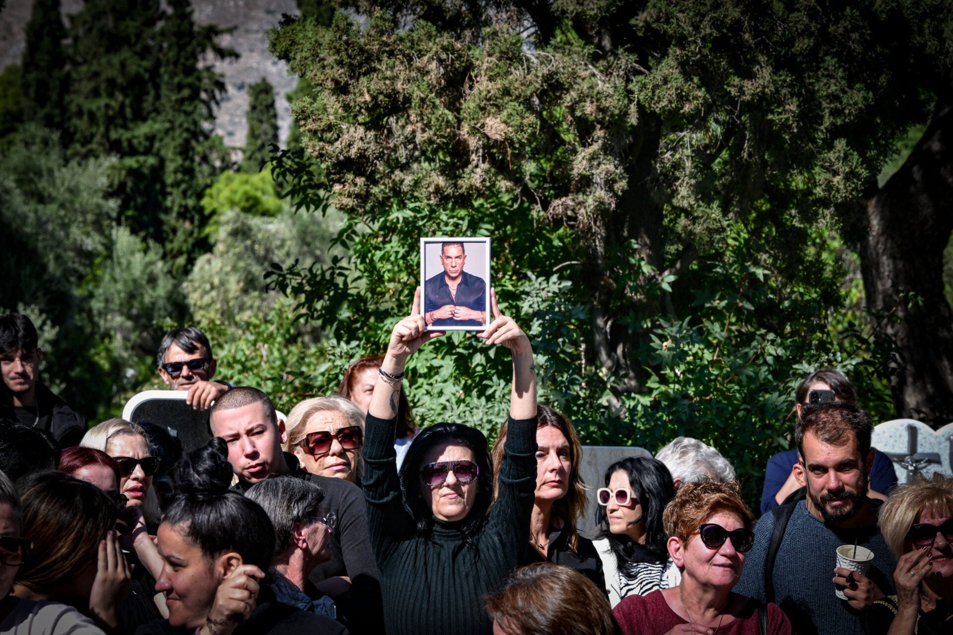 Γιώργος Μαζωνάκης: Οι ηχηρές απουσίες που σχολιάστηκαν στο 40ήμερο μνημόσυνο