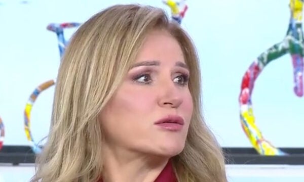 Μπέσσυ Μάλφα: «Ανόητο αυτό με τους τίτλους “είμαι η γυναίκα του Σκιαδαρέση, η μαμά των κοριτσιών”»