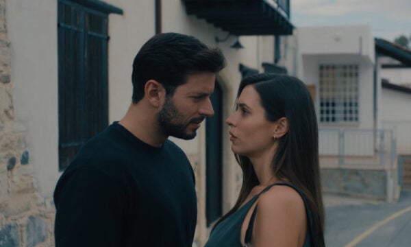 «Μπλε Ώρες»: Ο Άγγελος εξομολογείται στην Εύα όσα κρατά μέσα του, ενώ βρίσκεται σε ευάλωτη κατάσταση