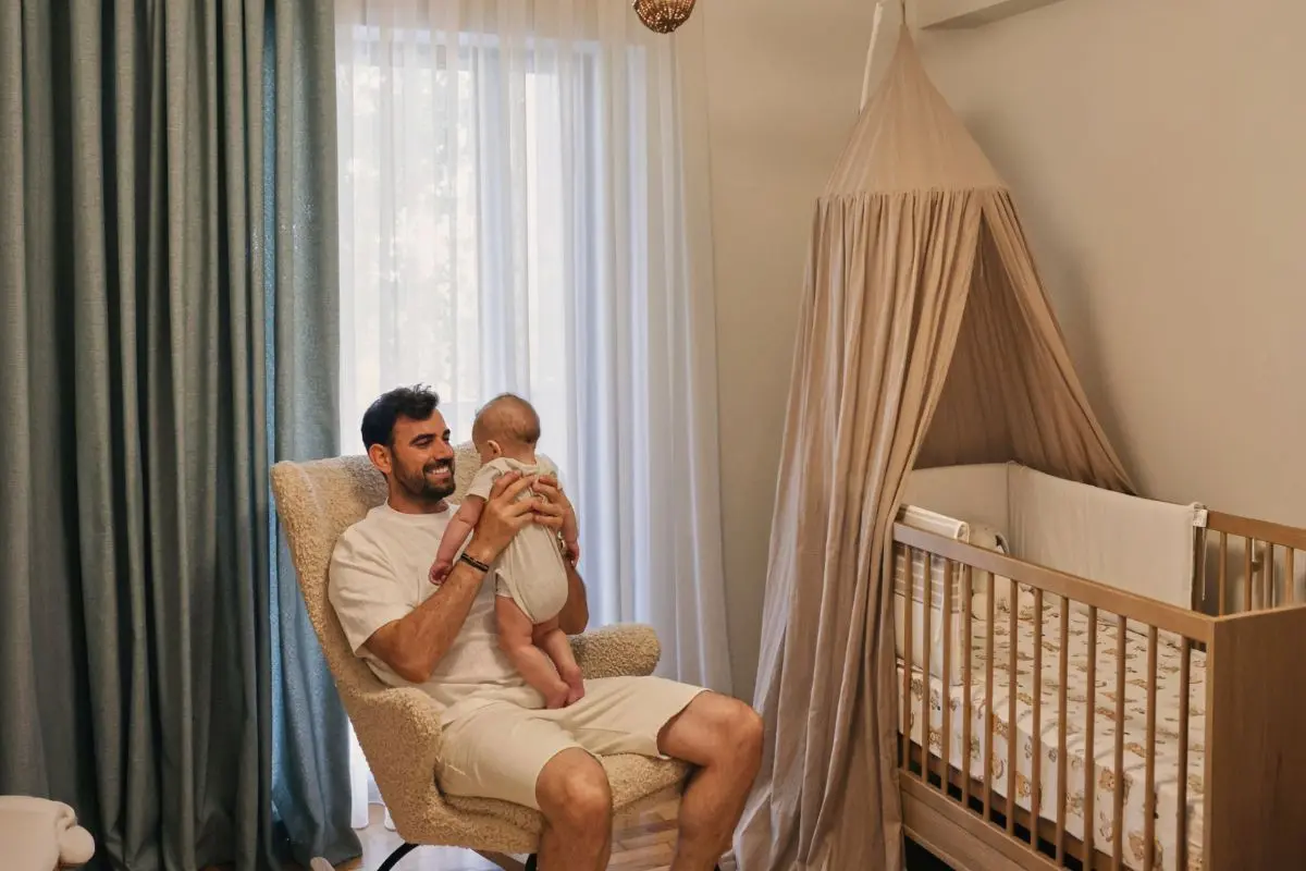 Νίκος Πολυδερόπουλος: Τον άφησε μόνο με το μωρό και έγινε… χαμός – Η φωτογραφία που ανέβασε η σύντροφός του