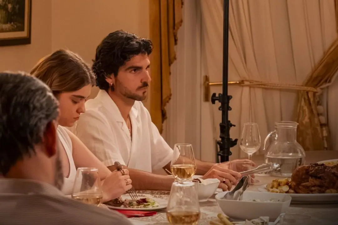 «Οι κόρες της Αρετής»: Η Σωτηρία χαροπαλεύει μετά την πτώση και η Αρετή κινδυνεύει με χειροπέδες