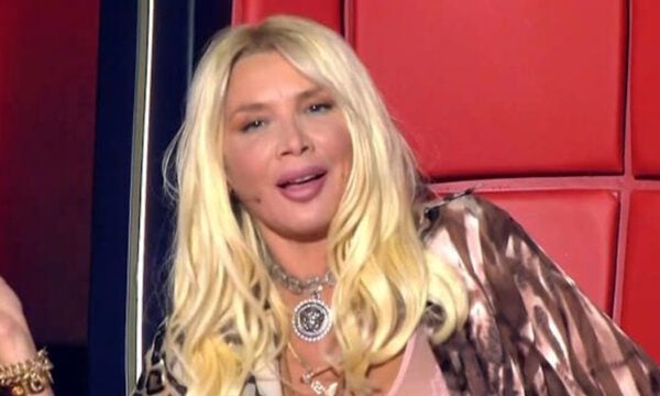 The Voice: Η Πάολα έκανε την πρώτη της εμφάνιση ως coach στον ΣΚΑΪ