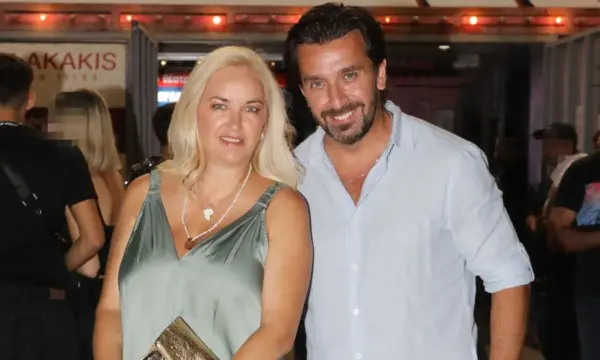 Θάνος Πετρέλης: Παραμένει ερωτευμένος με τη γυναίκα του έπειτα από 30 χρόνια – «Δεν έχουμε περάσει ποτέ κρίση»