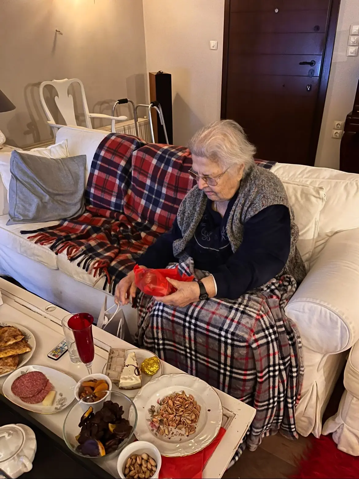 Πρόδρομος Τοσουνίδης για την απώλεια της μητέρας του: «Μανούλα μου, έφυγες, μας άφησες. Δεν αντέχω την απουσία σου»