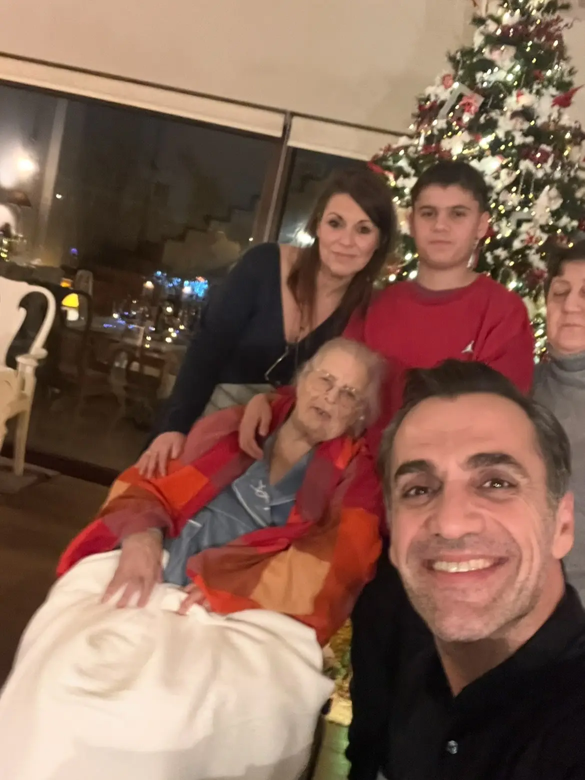 Πρόδρομος Τοσουνίδης για την απώλεια της μητέρας του: «Μανούλα μου, έφυγες, μας άφησες. Δεν αντέχω την απουσία σου»