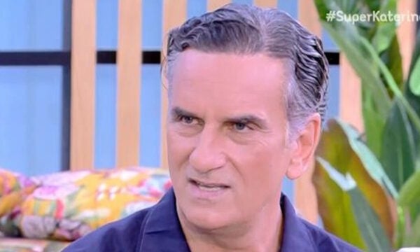 Νίκος Ψαρράς: Ο γιος τους έρχεται τη νύχτα στο κρεβάτι και κοιμάται ανάμεσά τους