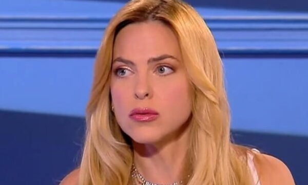 Ρένα Μόρφη: «Γνώρισα την Dua Lipa και την Emily Ratajkowski μέσω του Ρομέν Γαβρά»