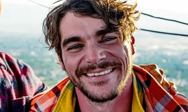 RJ Mitte: Νεκρός στο σπίτι του στο Τέξας ο 34χρονος πρωταγωνιστής του «Breaking Bad»