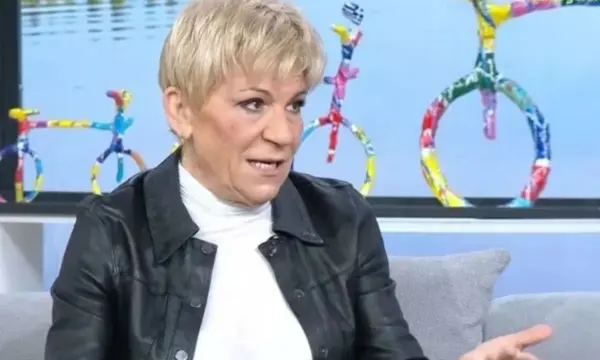 Χρύσα Ρώπα: «Νιώθω απατημένη» – Τα βάζει με την πολιτική, ο γιος της δεν θέλει να γυρίσει στην Ελλάδα
