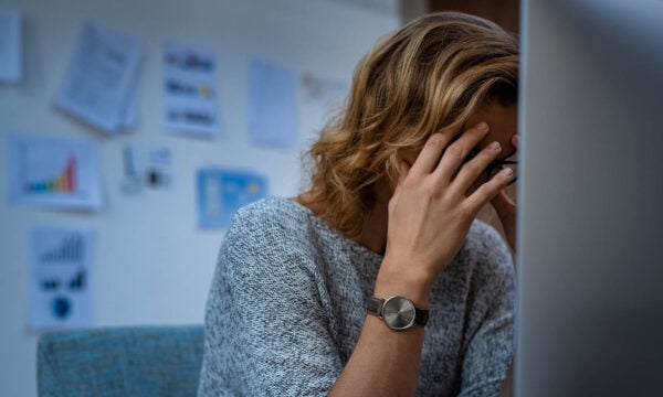 Θολούρα ή κόπωση πάνω από τα 50: Από τον οργανισμό σας μπορεί να λείπουν 4 βασικά συστατικά