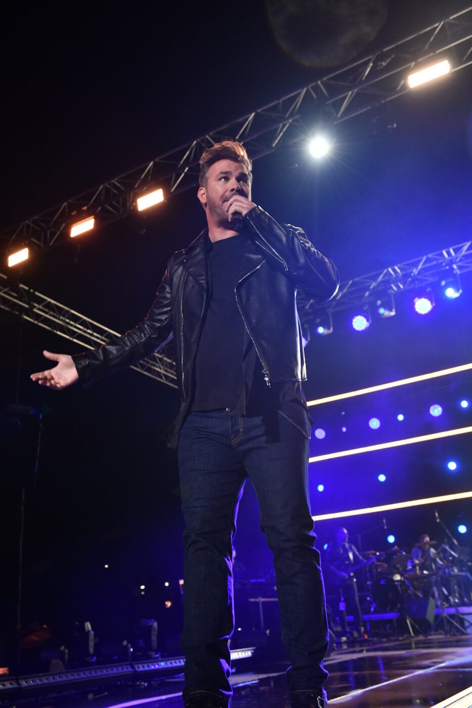Γιώργος Σαμπάνης: Η Ιωάννα Σαρρή στο πλευρό του στη μεγάλη συναυλία του στη Νίκαια