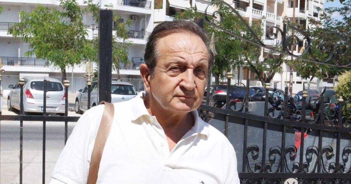 Σπύρος Μπιμπίλας: Τα σχόλια που δέχεται όταν ανακοινώνει θανάτους – «Χάρε, πάλι πήρες κάποιον»