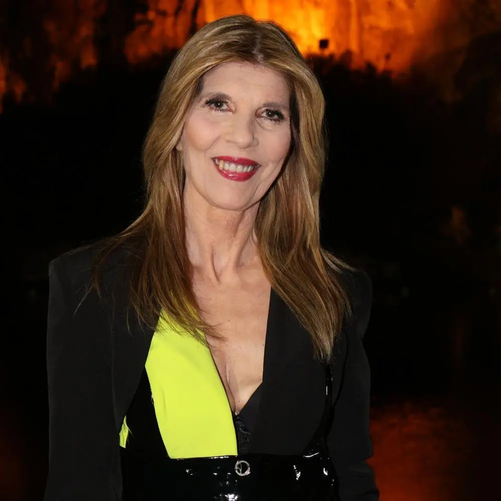 Κατερίνα Στανίση: «Η μητέρα μου με βρίζει και με χτυπάει» – Όσα εξομολογήθηκε για τη μάχη που δίνει