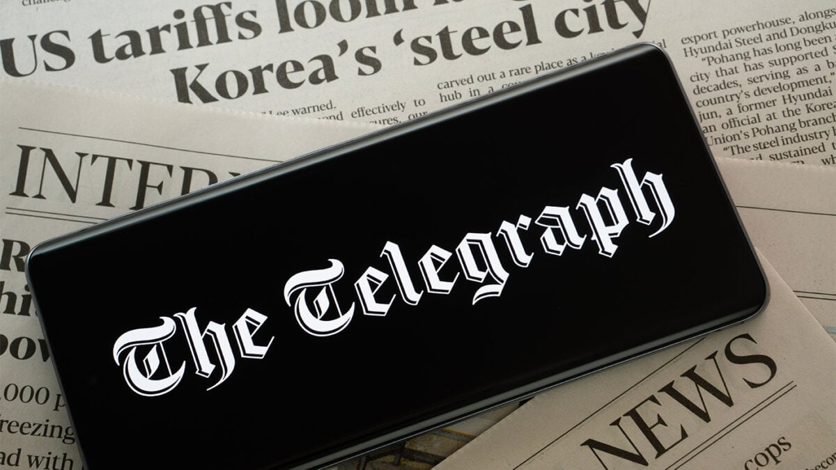Telegraph: Απολύσεις μετά την εξαγορά των 686 εκατ. ευρώ και στροφή στην Τεχνητή Νοημοσύνη