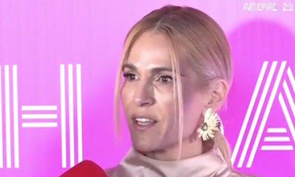 Τζένη Μπότση: Πώς έχασε πολλά κιλά και τι άλλαξε στο σώμα της μετά την εμμηνόπαυση