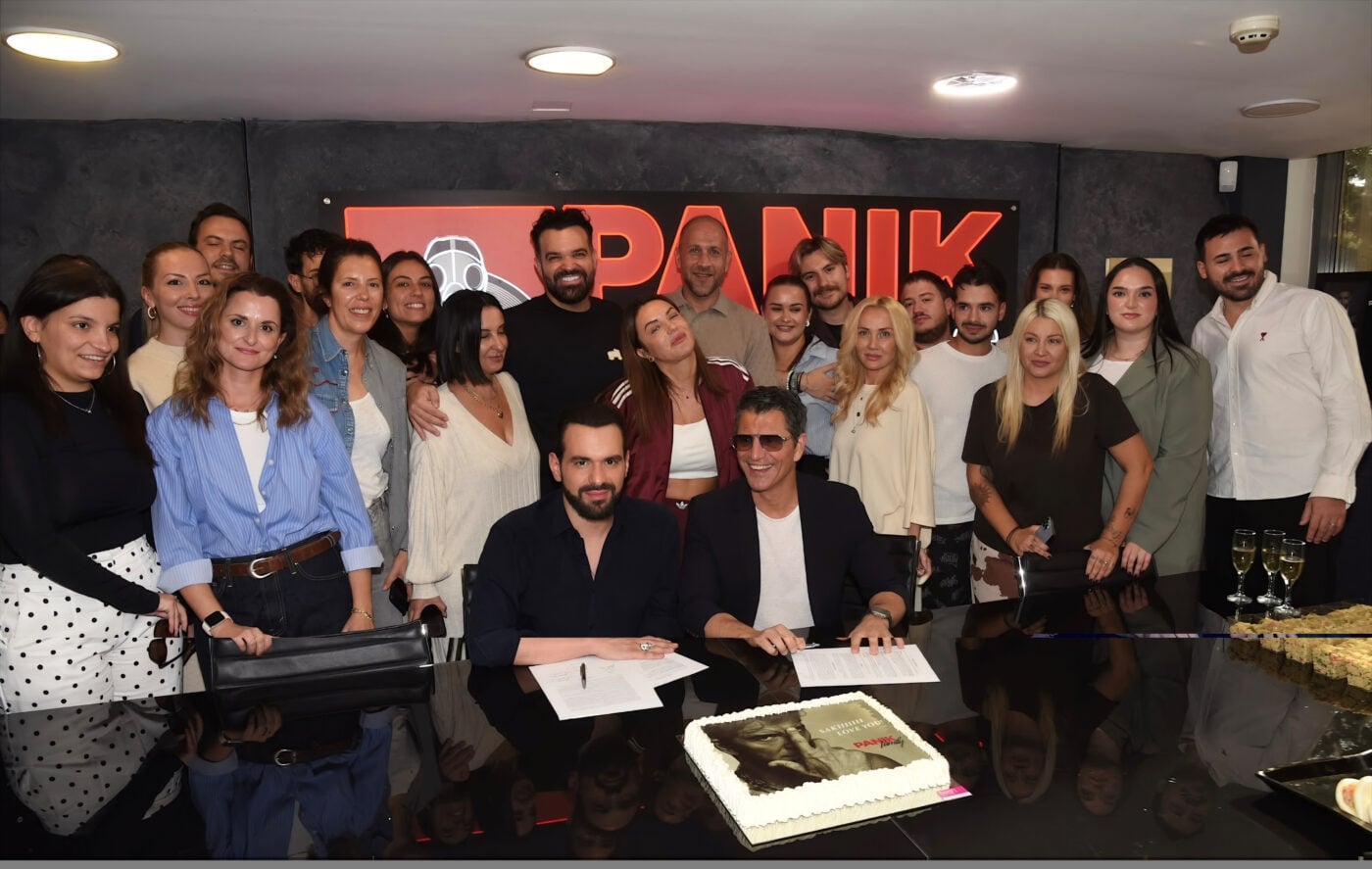 Σάκης Ρουβάς: Η Panik Records τού ετοίμασε πάρτι-έκπληξη και έρχονται νέα δισκογραφικά βήματα