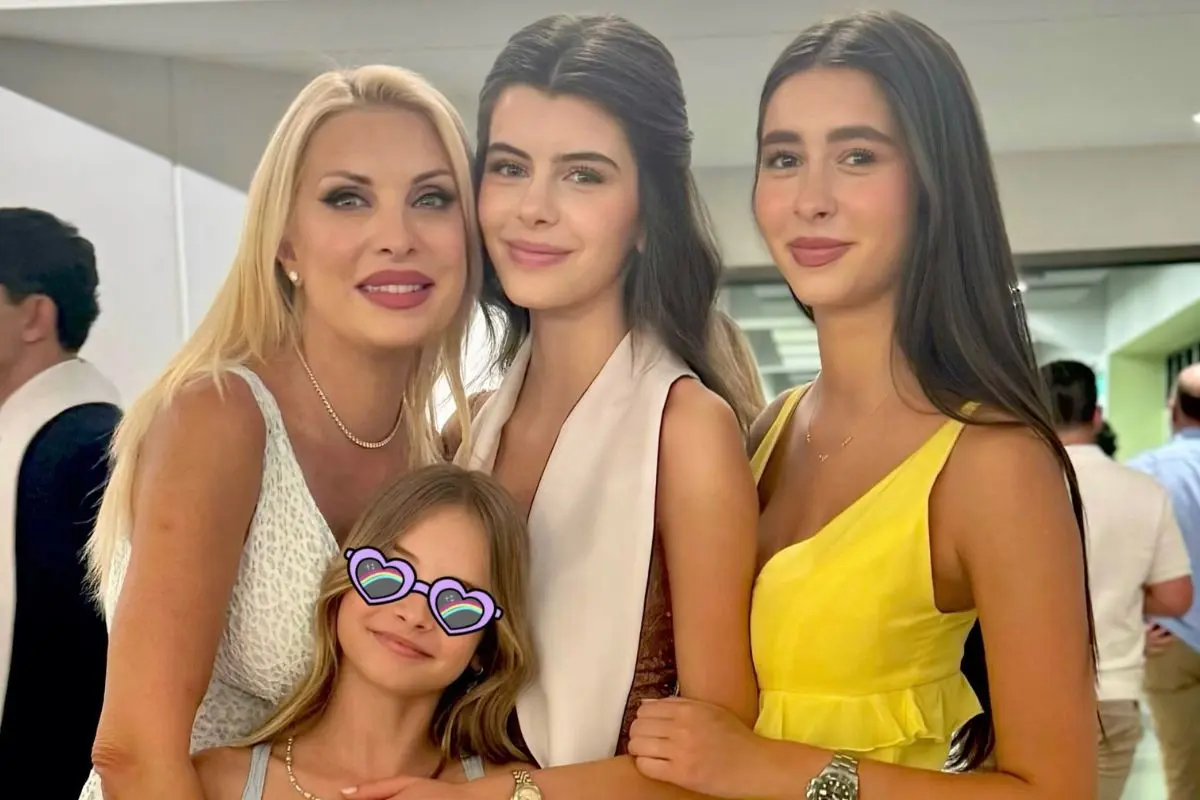 Ελένη Μενεγάκη: Η κόρη της πέτυχε εντυπωσιακή βαθμολογία στο σχολείο και έκανε περήφανη τη μαμά της