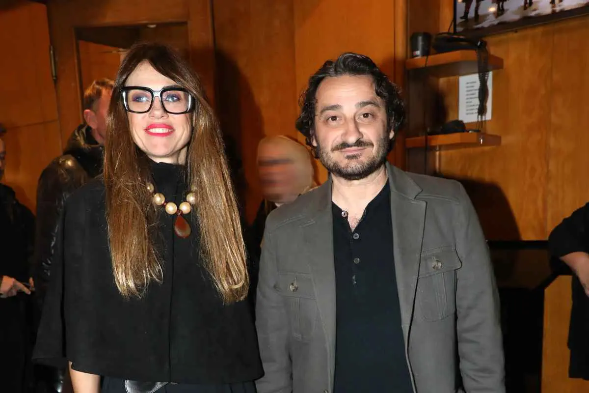 Βασίλης Χαραλαμπόπουλος: Επιβεβαίωσε τον χωρισμό από τη Λίνα Πρίντζου – «Δεν είμαστε πια μαζί»