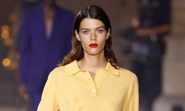 Victoria Beckham: Λάνσαρε έξι κόκκινα κραγιόν με demi-matte φινίρισμα για το μακιγιάζ σου