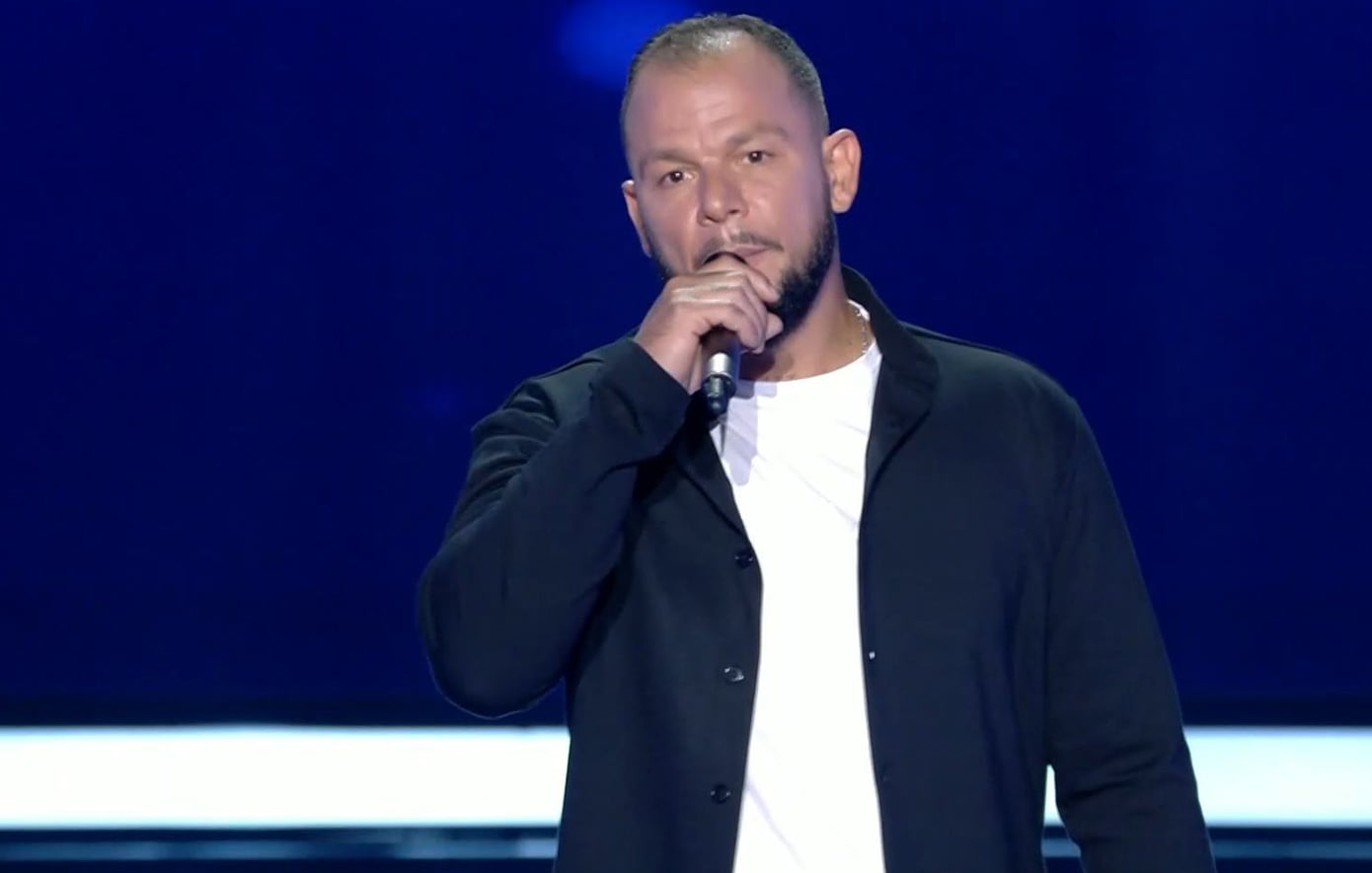 The Voice: Η συγκινητική ιστορία του πατέρα που μεγαλώνει μόνος του τρεις κόρες – «Ευχόμαστε η μαμά μας να είναι υπερήφανη για εμάς»